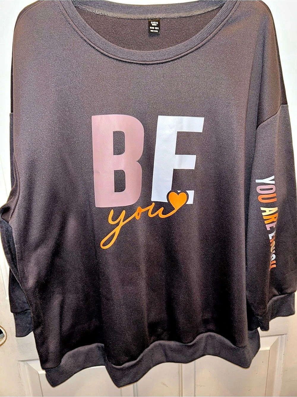 SHEIN Curve Plus Size Letter Graphic Drop Shoulder Sweatshirt Black & Pink